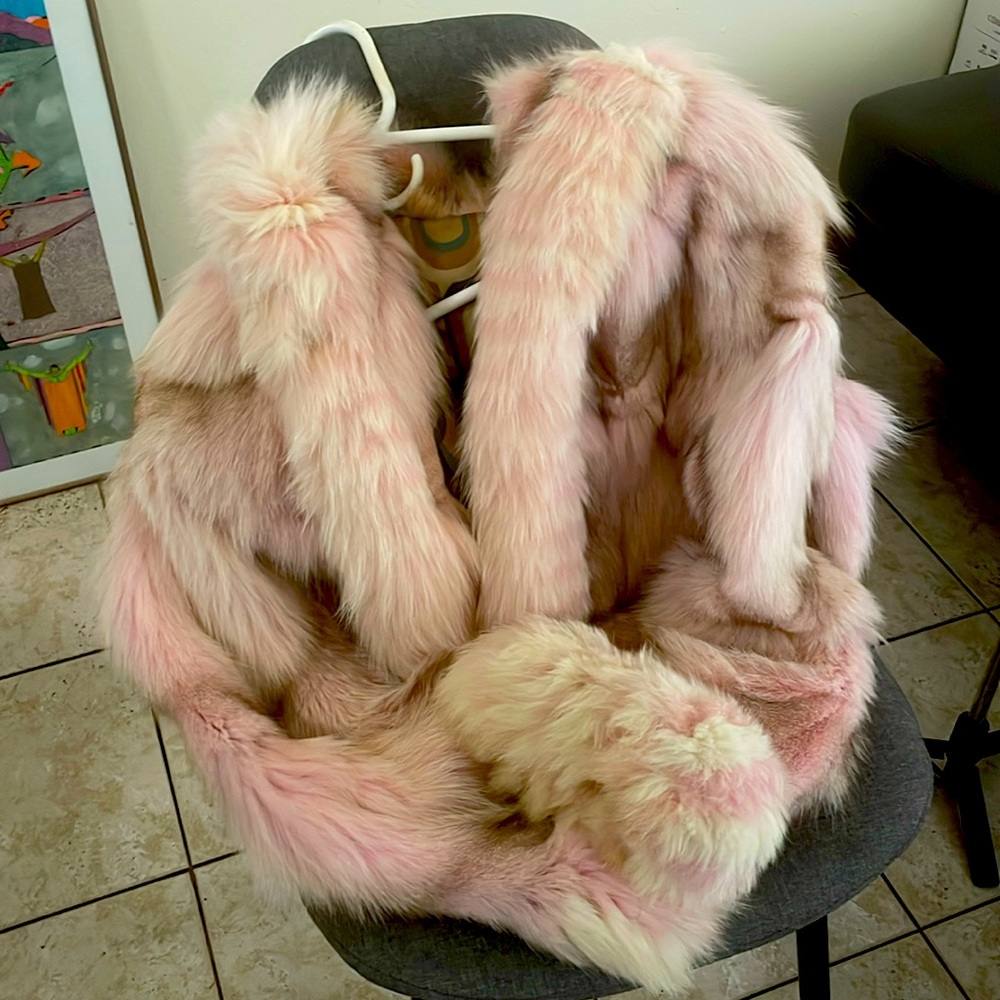 FUR JACKET/ COAT
